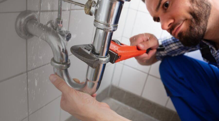 Expert burst pipe repair services in Southfields, NY